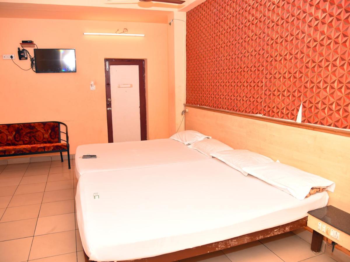 Hotel Aditya Pondicherry Exterior photo
