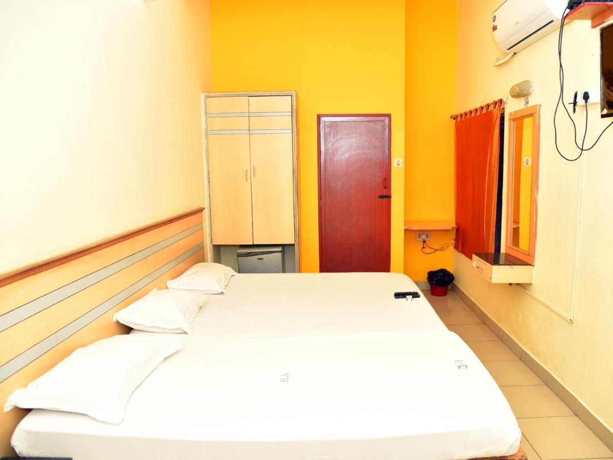 Hotel Aditya Pondicherry Exterior photo