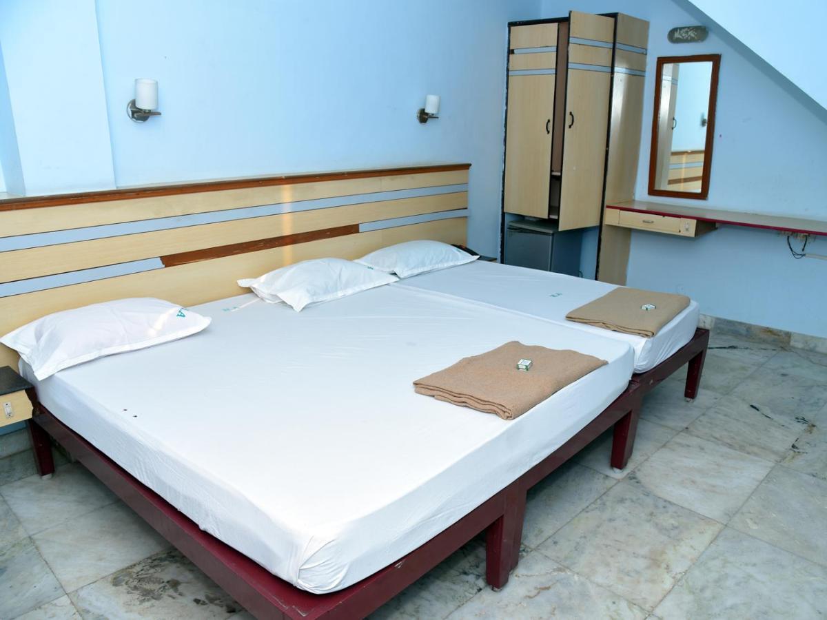 Hotel Aditya Pondicherry Exterior photo